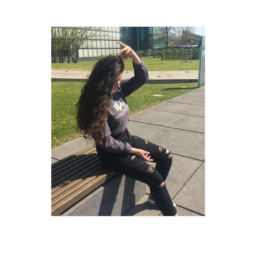 <em>Alejandra M.</em>